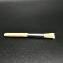 Load image into Gallery viewer, Vegan Fibre Vaporizer cleaning brush