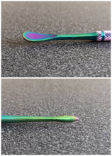 Load image into Gallery viewer, Multicoloured Stainless Steel Dab Tool Dabbing Tool With Silicone Tips and Carry Case - Close ups -  Recvapes