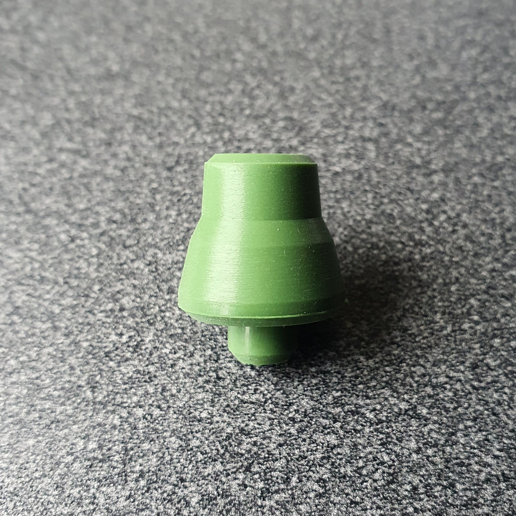 14mm/18mm Silicone Water Tool Adapter - V4/V5, Lightning Pen + CUB   Recommended Vape Supplies